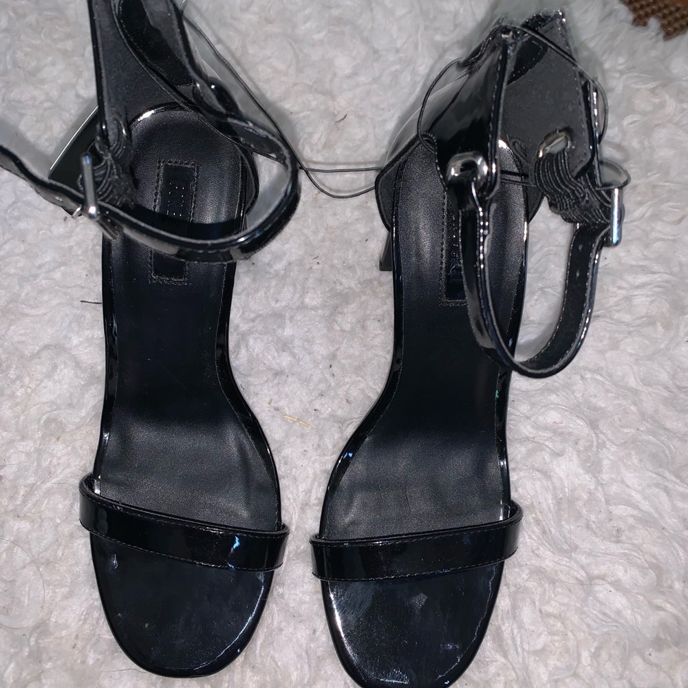 New with tags black shiny heels
